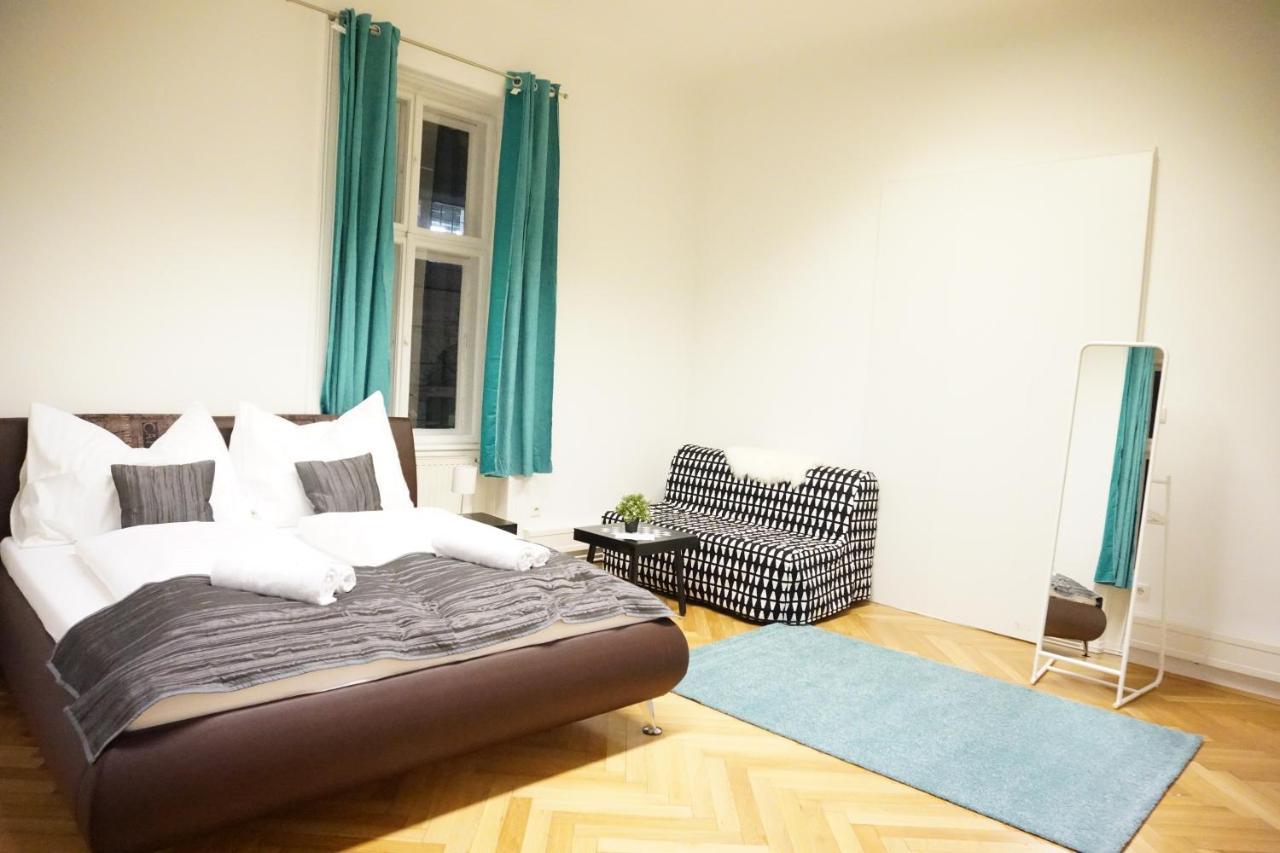 Urban City Apartment Wina Bagian luar foto